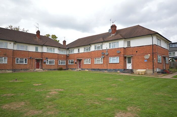 2 Bedroom Flat To Rent In Third Avenue, Wembley, HA9