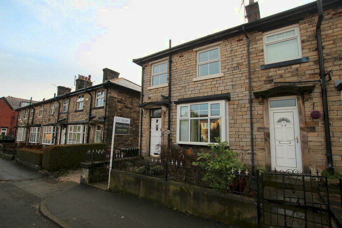 3 Bedroom End Of Terrace House To Rent In Town House Road, Littleborough, OL15