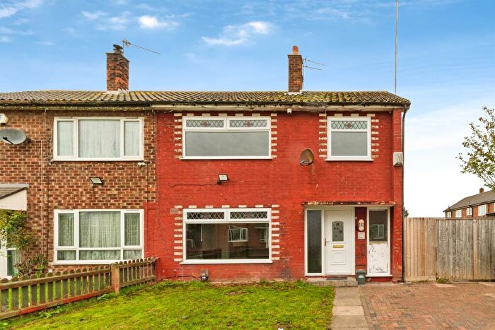 3 Bedroom End Of Terrace House For Sale In Baffin Close, Wirral, CH46