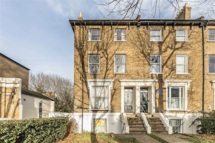 4 Bedroom Flat For Sale In New Cross Road, New Cross, SE14