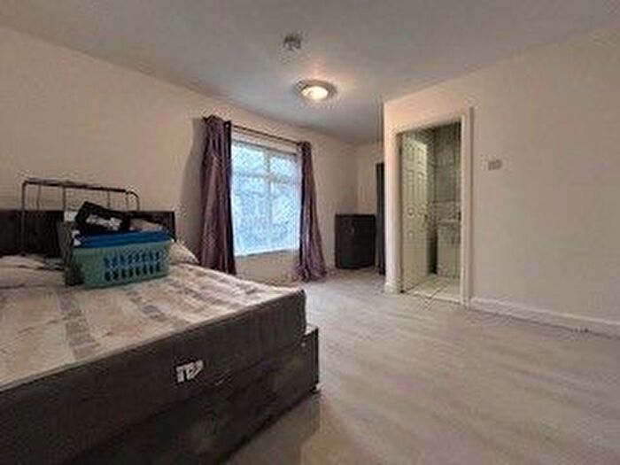 1 Bedroom Flat To Rent In High Town Road, Luton, LU2