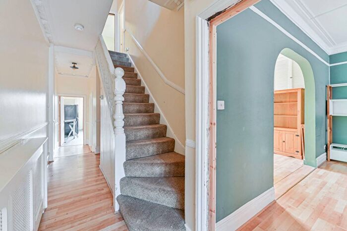 4 Bedroom Property To Rent In Conyers Road, Streatham Park, London, SW16