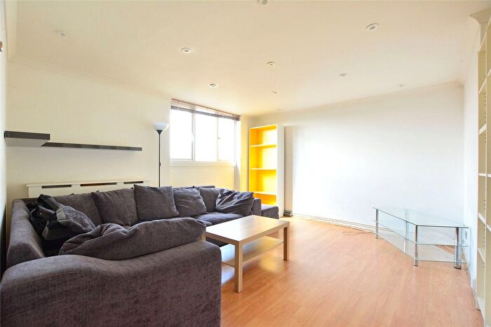 2 Bedroom Flat To Rent In Westcombe Park Road, London, SE3