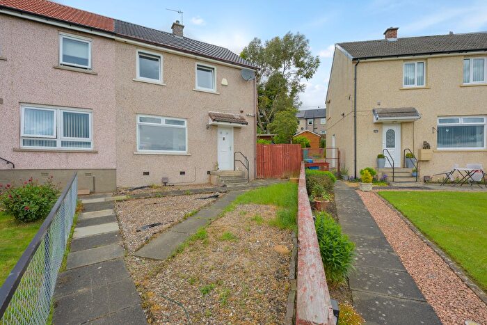 2 Bedroom Semi-Detached House For Sale In Wedderburn Street, Dunfermline, KY11
