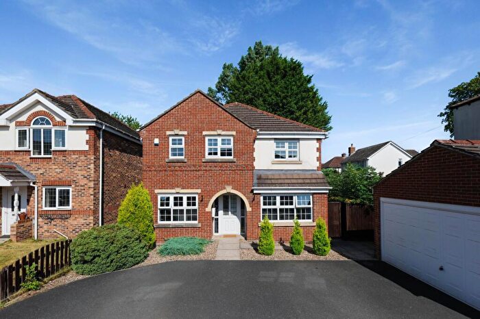 4 Bedroom Detached House For Sale In Fulneck Mews, Pudsey, West Yorkshire, LS28