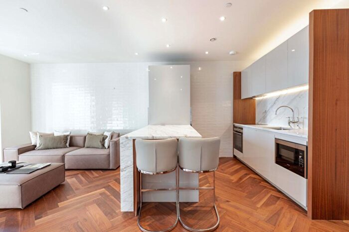 1 Bedroom Flat To Rent In New Union Square, Ambassador Building, SW11