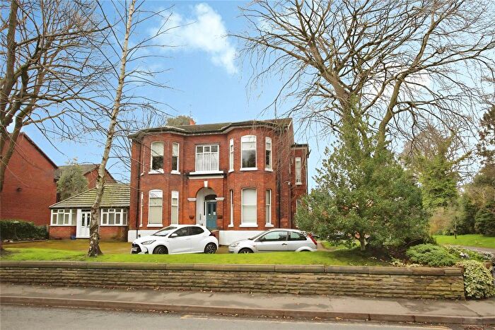 2 Bedroom Flat For Sale In The Cedars, Mauldeth Road, Heaton Mersery, Stockport, SK4