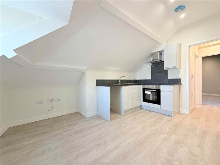 1 Bedroom Apartment To Rent In Cornwall Beach, Plymouth, PL1
