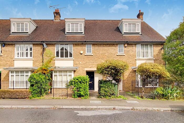 4 Bedroom Terraced House To Rent In Lady Aylesford Avenue, Stanmore, HA7