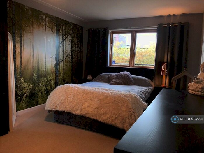 1 Bedroom Flat To Rent In Highbury Lane, Campbell Park, Milton Keynes, MK9