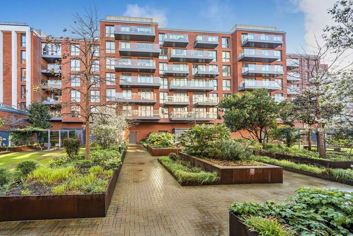1 Bedroom Flat To Rent In Gaumont Place, Streatham Hill, London, SW2