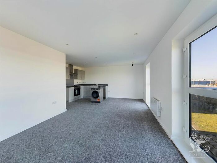 1 Bedroom Flat To Rent In Melbourne Road, Tilbury, RM18