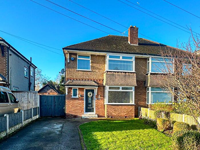 3 Bedroom Semi Detached House For Sale In Thingwall Drive, Wirral, CH61