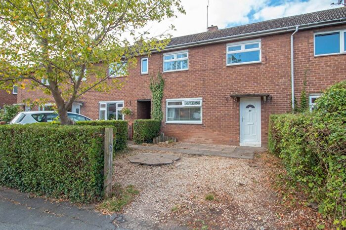 3 Bedroom Terraced House For Sale In Dukesway, Upton, Chester, CH2