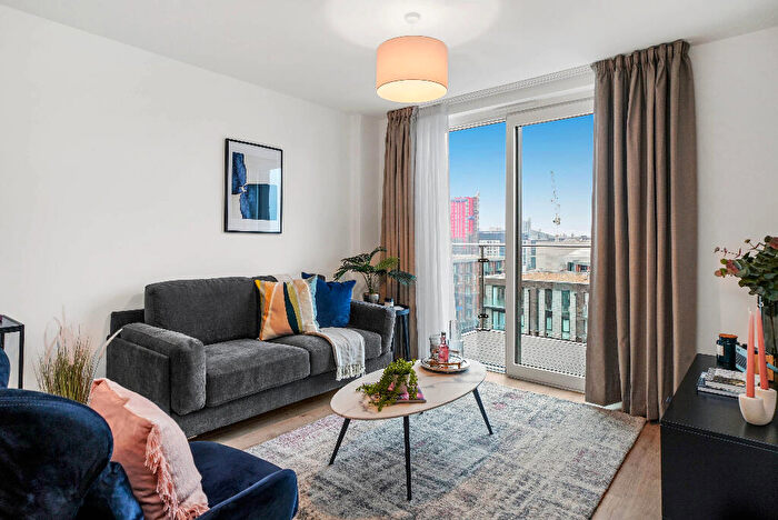 1 Bedroom Apartment To Rent In Clay, M5