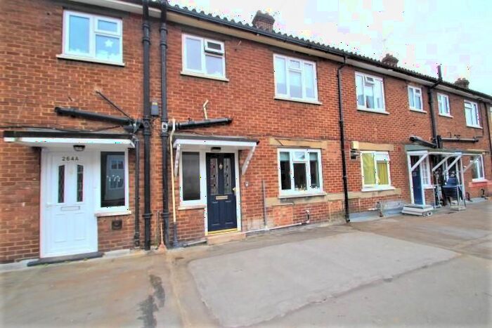 1 Bedroom Studio To Rent In High Street, Orpington, Kent, BR6