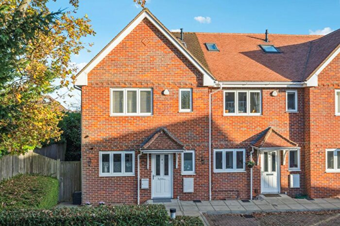 3 Bedroom End Of Terrace House For Sale In Alastair Mews, Beaconsfield, HP9