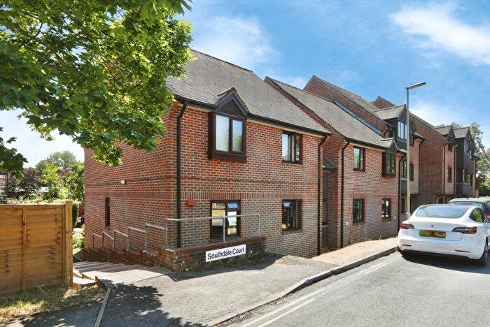 2 Bedroom Flat For Sale In Sutherlands Way, Chandler's Ford, Eastleigh, Hampshire, SO53