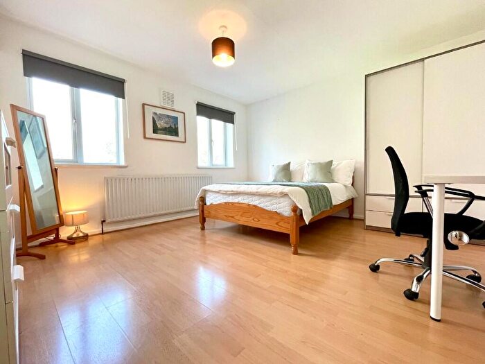 1 Bedroom Flat To Rent In Vallance Road, London, E1