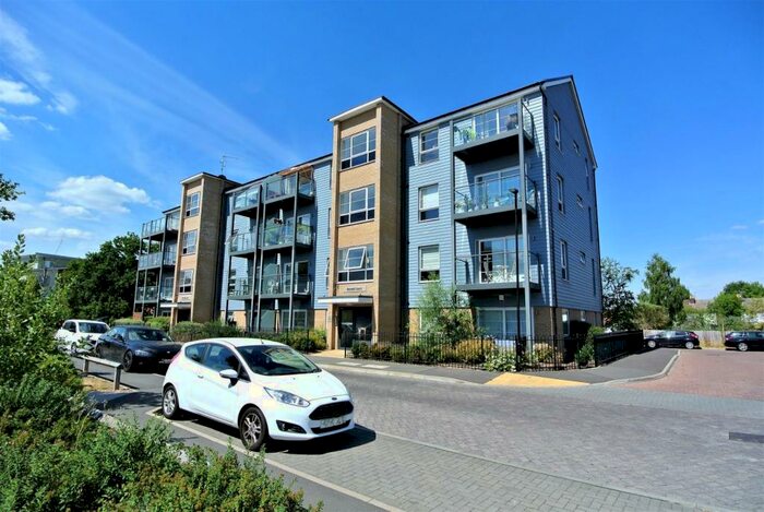 2 Bedroom Apartment To Rent In Kennett Lane, Chertsey, KT16