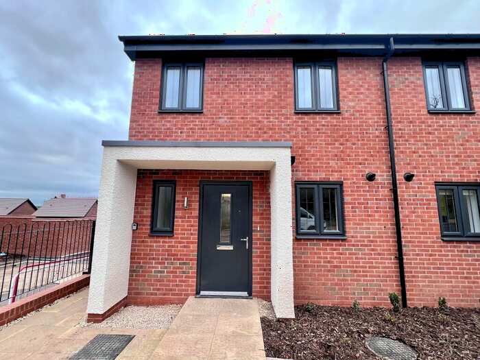 3 Bedroom House To Rent In Crabtree Hill Drive, Allestree, DE22