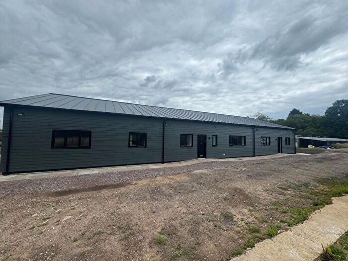 3 Bedroom Barn Conversion To Rent In Ashendene Road, SG13