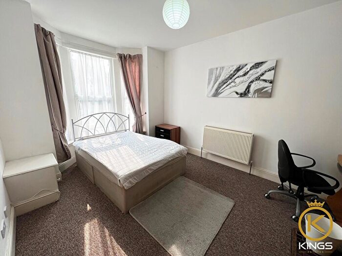 4 Bedroom Terraced House To Rent In Francis Avenue, Southsea, PO4