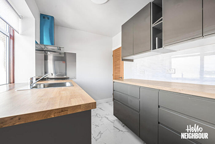 2 Bedroom Apartment To Rent In Bond Road, Mitcham, CR4