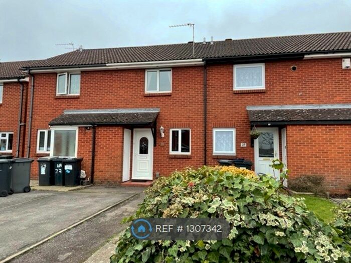 2 Bedroom Terraced House To Rent In Tincleton Gardens, Bournemouth BH9