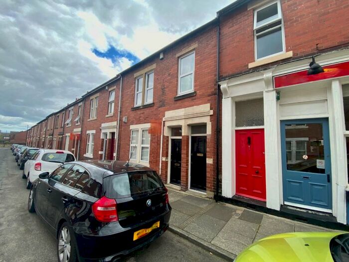 2 Bedroom Flat To Rent In Ashfield Road, Newcastle Upon Tyne, NE3