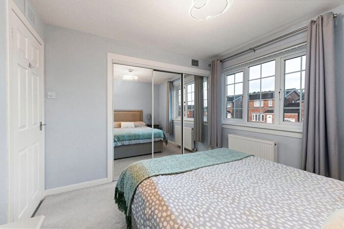 2 Bedroom Detached House For Sale In Jones Green, Carmondean, Livingston, EH54