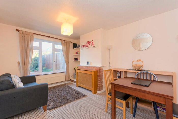 2 Bedroom Terraced House To Rent In Harold White Close, Headington, OX3