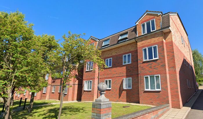 1 Bedroom Flat To Rent In Golden Court, Cockfosters, EN4