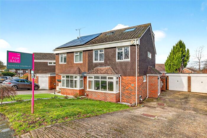 4 Bedroom Semi Detached House For Sale In Staplehurst, Bracknell, Berkshire, RG12