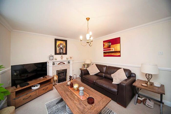4 Bedroom Detached House For Sale In Tudor Avenue, Roydon, Diss, IP22