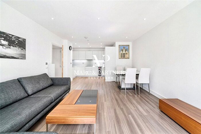 2 Bedroom Flat To Rent In Nine Elms Point, Brent House, London, SW8