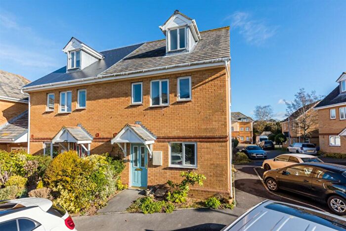4 Bedroom Semi-Detached House To Rent In Doulton Gardens, Poole, BH14
