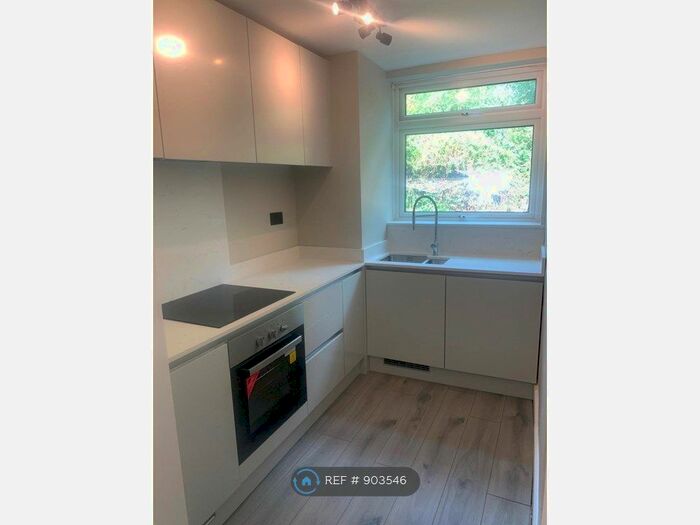 1 Bedroom Flat To Rent In Beaver Close, Hampton, TW12