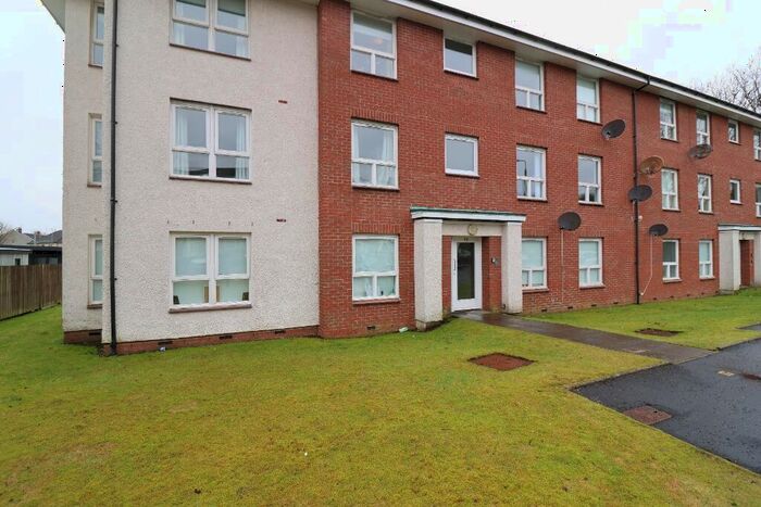 2 Bedroom Flat To Rent In Strathblane Gardens, Glasgow, G13