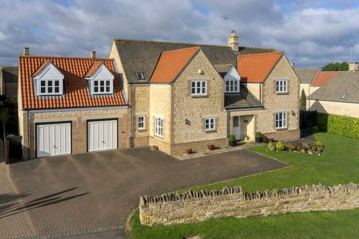 5 Bedroom Detached House For Sale In Hemington Road, Polebrook, Peterborough, PE8