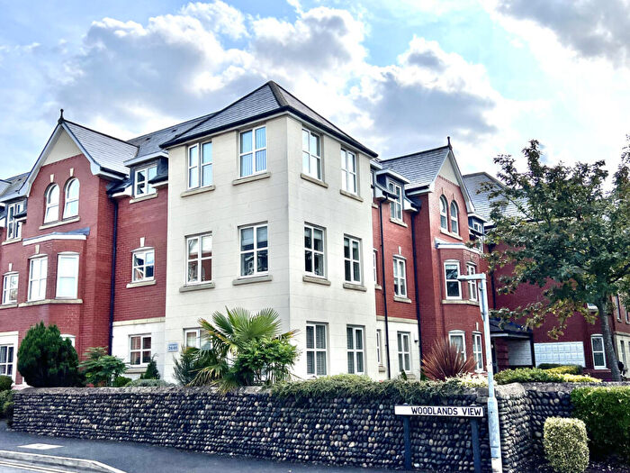 2 Bedroom Apartment To Rent In Woodlands View, Lytham St. Annes, FY8