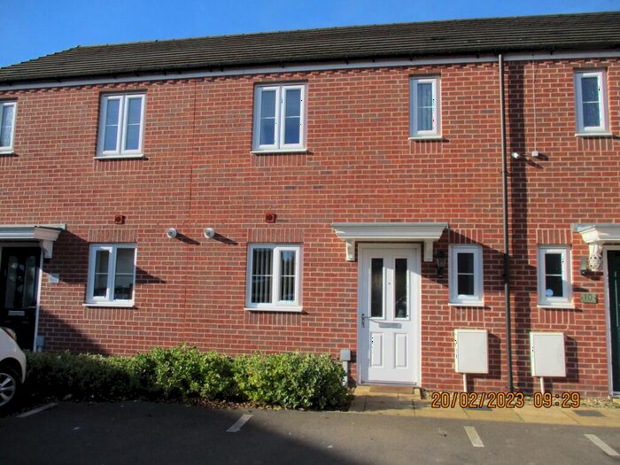 2 Bedroom Terraced House To Rent In Waveney Close, Spalding, PE11