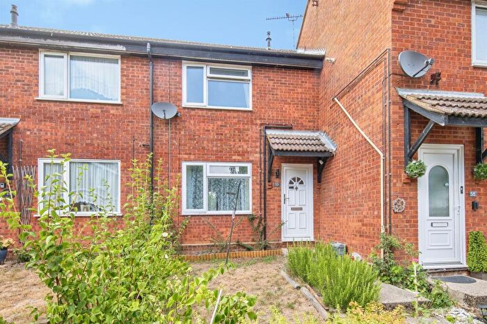 2 Bedroom Terraced House For Sale In Yew Tree Rise, Pinewood, Ipswich, IP8