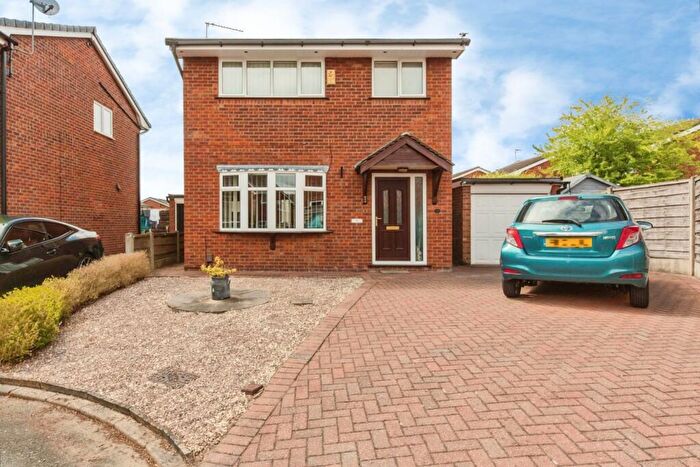 3 Bedroom Detached House For Sale In Batemill Close, Macclesfield, Cheshire, SK10