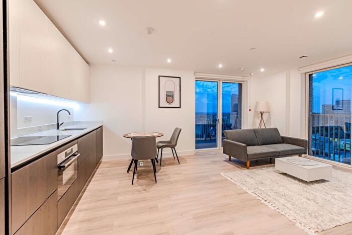 1 Bedroom Flat To Rent In London, W3