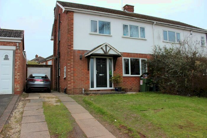 3 Bedroom Semi-Detached House To Rent In Hillcrest Road, Romsley, Halesowen B62
