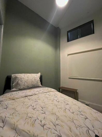 2 Bedroom Flat To Rent In Merton Road, Winbledon, London SW19