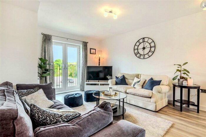 2 Bedroom Apartment To Rent In William Heelas Way, Wokingham, Berkshire, RG40