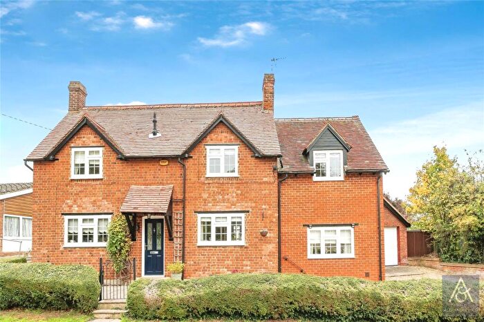 4 Bedroom Detached House For Sale In Church Lane, Tingewick, Buckingham, MK18