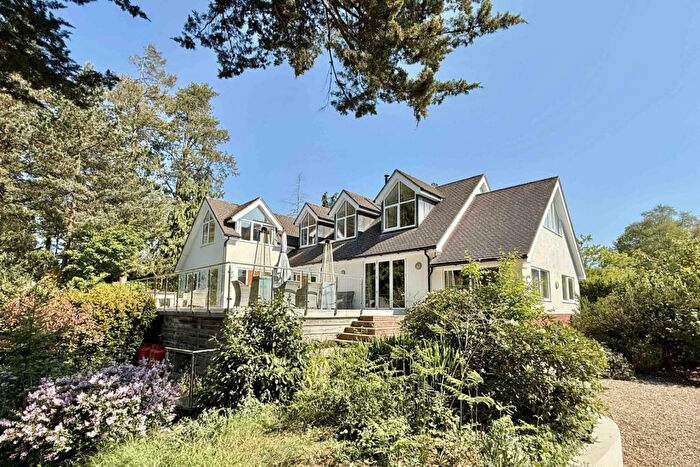 6 Bedroom Detached House For Sale In Struan Court, Ashley Heath, BH24